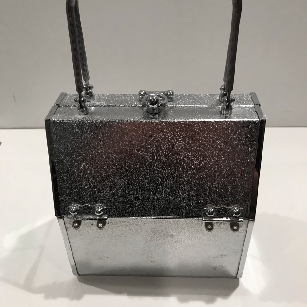Vintage 1970’s Silver Metal Evening Bag.